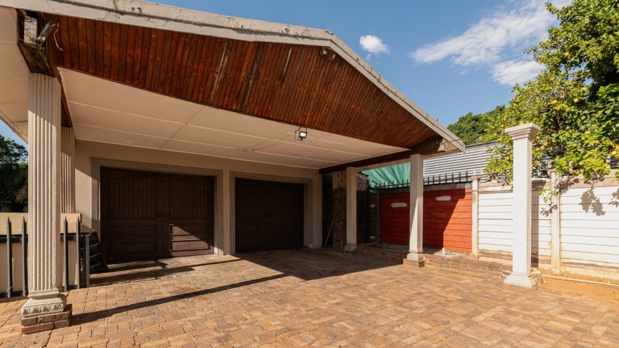 4 Bedroom Property for Sale in Wilkoppies North West